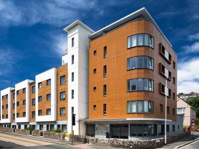 Room for rent in Lipson Vale, Mount Wise