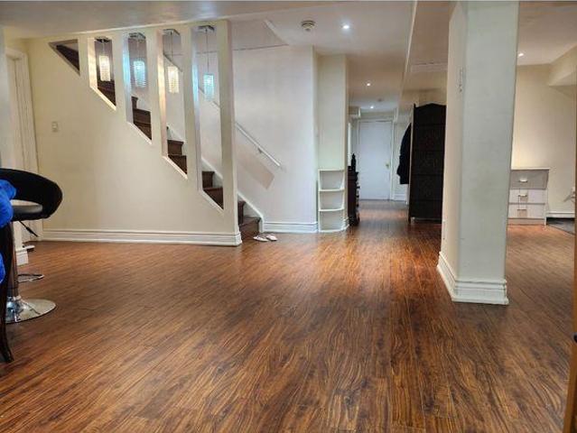 Room for rent in York, Ontario