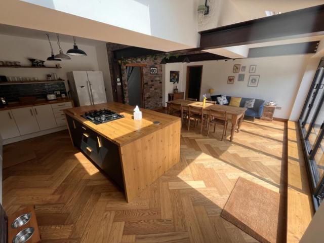 Room for rent in Mumbles ,the, Wales