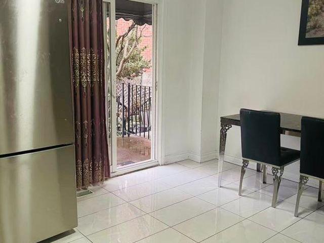 Room for rent in Woburn, Ontario