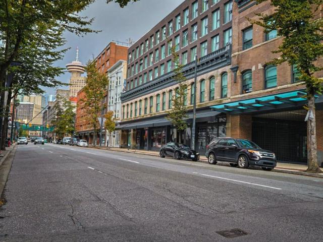 Room for rent in Vancouver, British Columbia