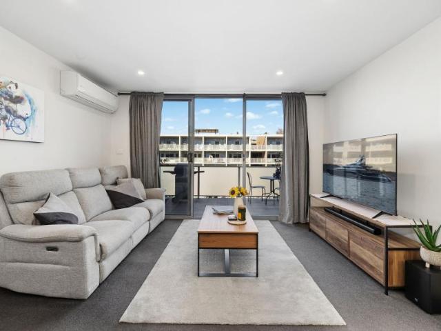Townhouse for sale in Amaroo, District of Gungahlin
