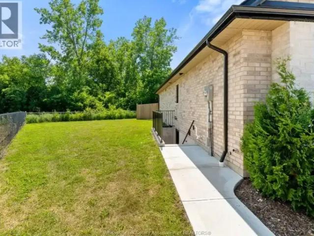 Townhouse for rent in Amherstburg, Ontario