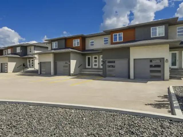 Townhouse for rent in Hanover, Manitoba