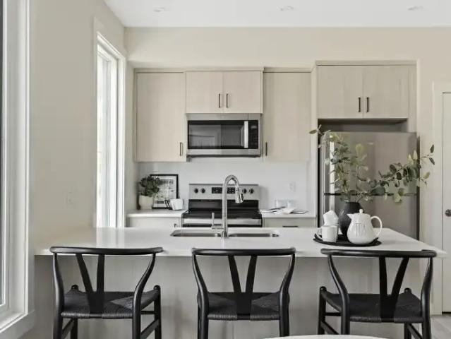 Townhouse for rent in Northwest, Alberta