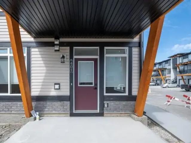 Townhouse for rent in Northwest, Alberta