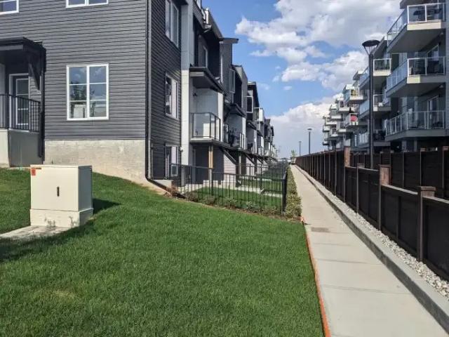 Townhouse for rent in Northwest, Alberta