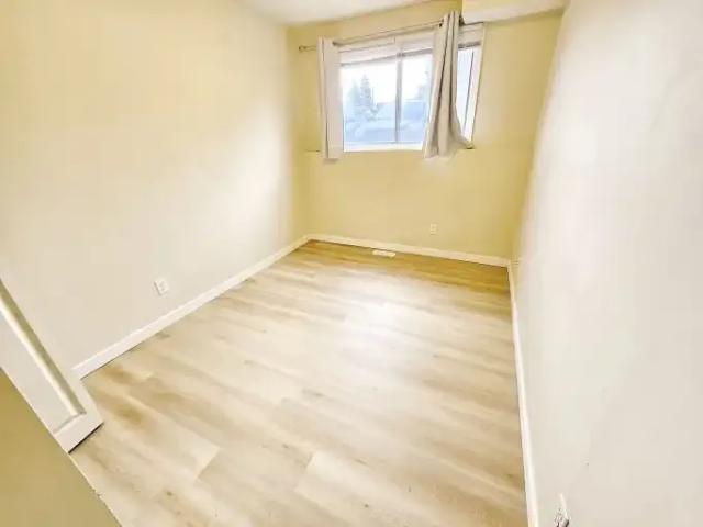 Townhouse for rent in Northwest, Alberta