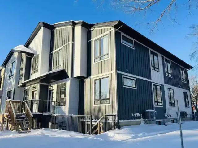 Townhouse for rent in Wedgewood, Alberta