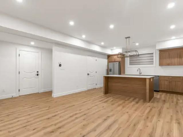 Townhouse for rent in Wedgewood, Alberta