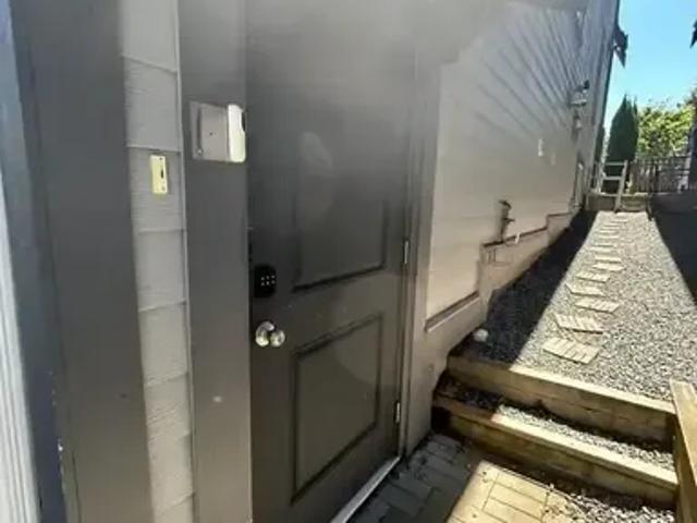 Townhouse for rent in Langley