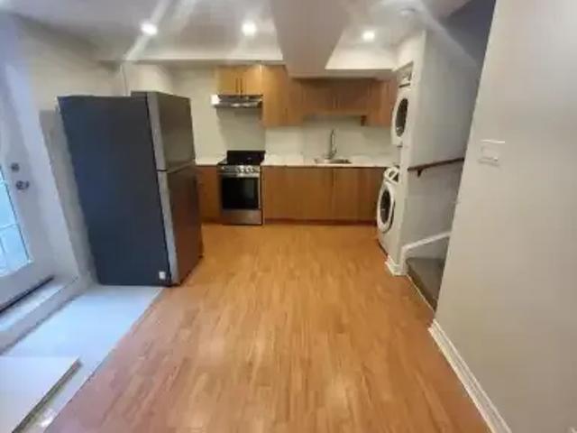 Townhouse for rent in Milton, Ontario