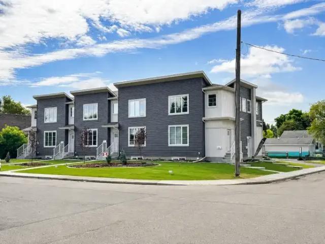 Townhouse for rent in Alberta