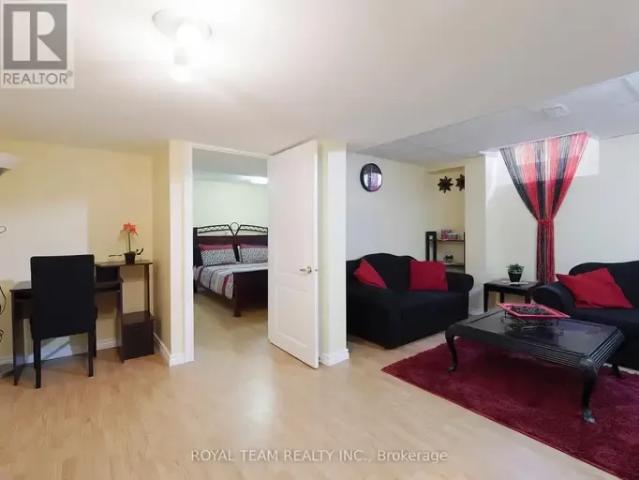 Townhouse for rent in Richmond Hill