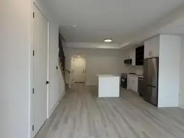 Townhouse for rent in Niagara, Ontario