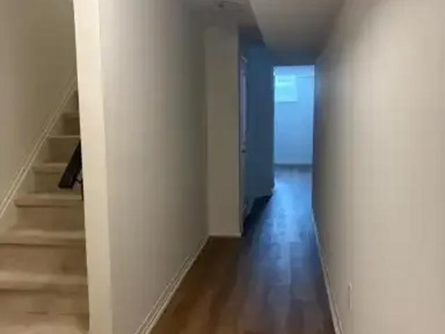 Townhouse for rent in Niagara, Ontario