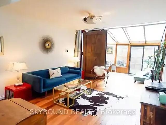 Townhouse for rent in Woburn, Ontario