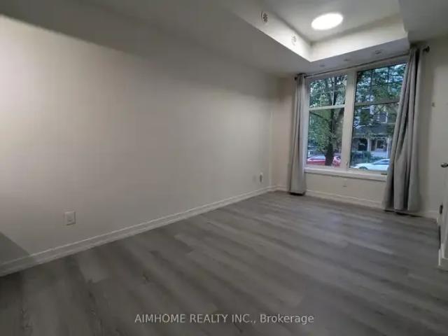 Townhouse for rent in Woburn, Ontario
