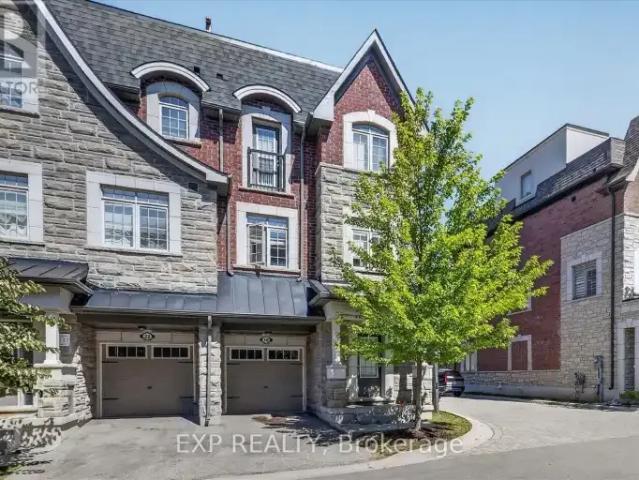 Townhouse for rent in Woodbridge, Vaughan
