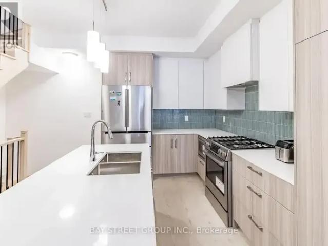 Townhouse for rent in Vaughan