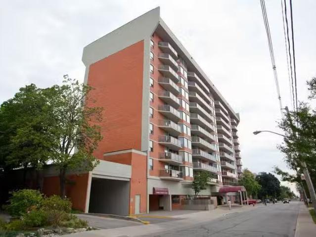 Condo for rent in Burlington, Ontario