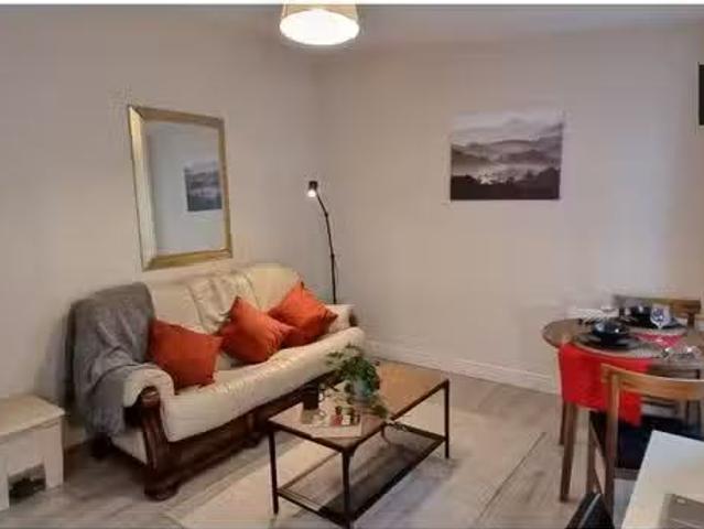 Apartment to rent in Bluebell, North Tipperary