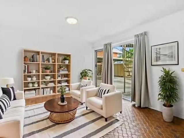 House for rent in Surfers Paradise, Gold Coast City