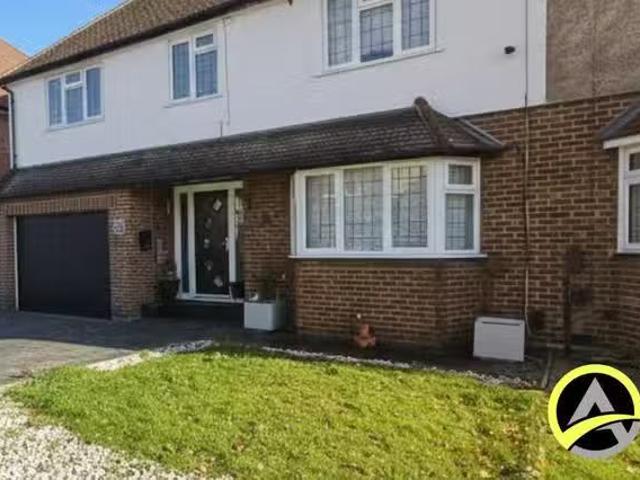Apartment for rent in Hayes, Greater London