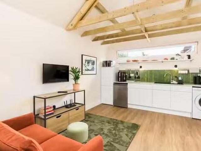 Apartment for rent in Green Close, Warwickshire