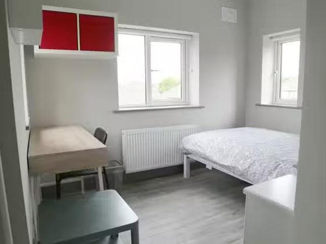 House to rent in Bluebell, North Tipperary