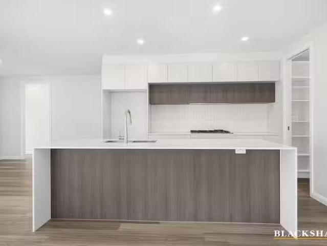 House for rent in Googong, New South Wales