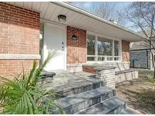 House for rent in Oakville, Ontario