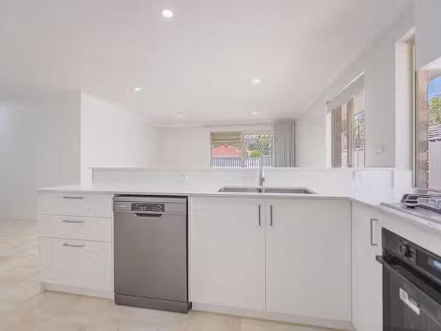 House for rent in Stratton, Western Australia