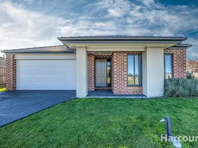 House for rent in Newborough, Victoria