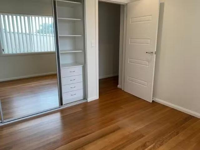 House for rent in Wollongong West, New South Wales