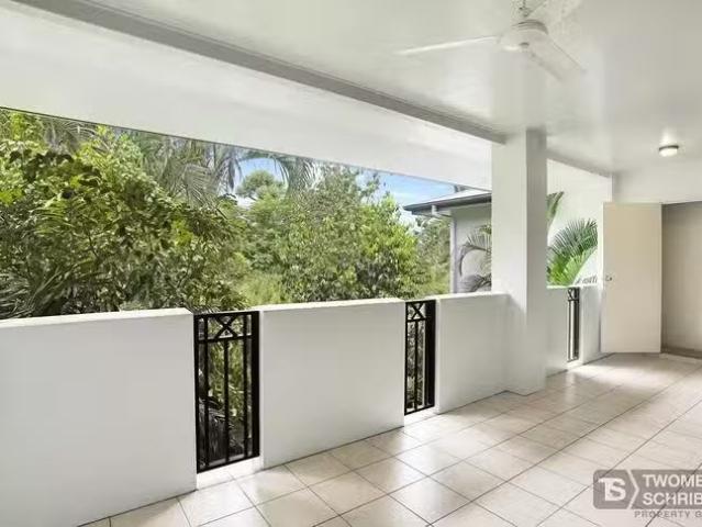 Apartment for rent in Redlynch, Queensland