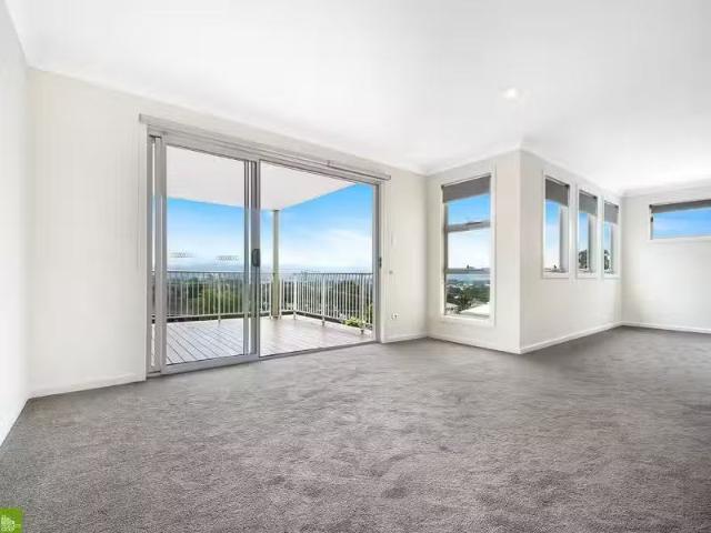 Condo for rent in Wollongong West, New South Wales