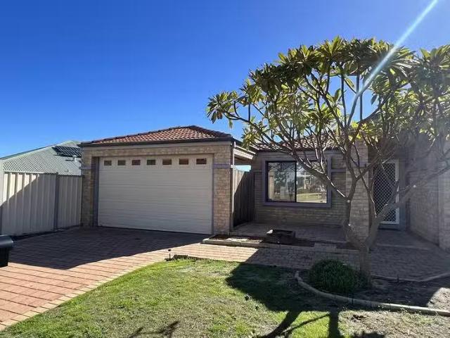 House for rent in Carramar, Western Australia