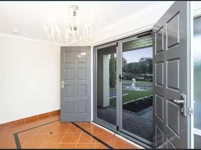 House for rent in Success, Western Australia