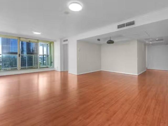 Apartment for rent in Brisbane Adelaide Street, Queensland