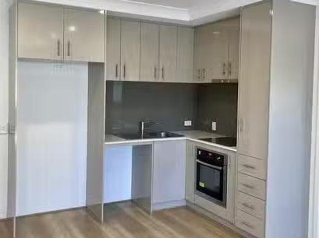 Apartment for rent in Cloverdale, Western Australia