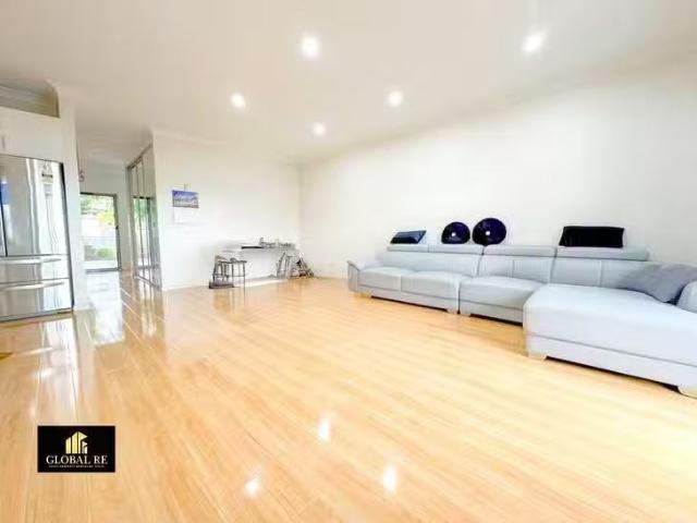 House for rent in Canley Heights, New South Wales
