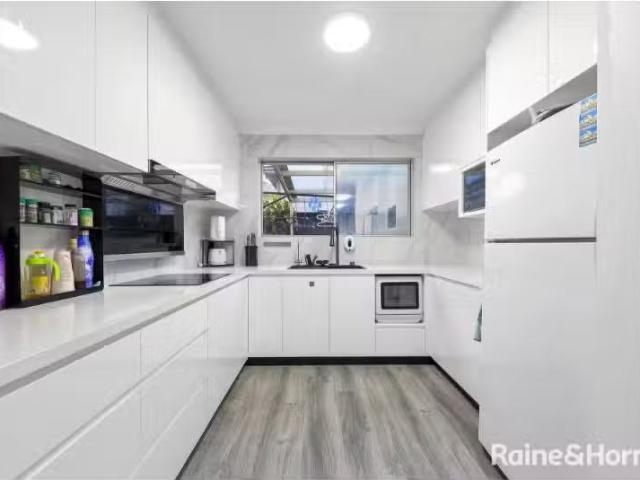 Condo for rent in Sydney, New South Wales
