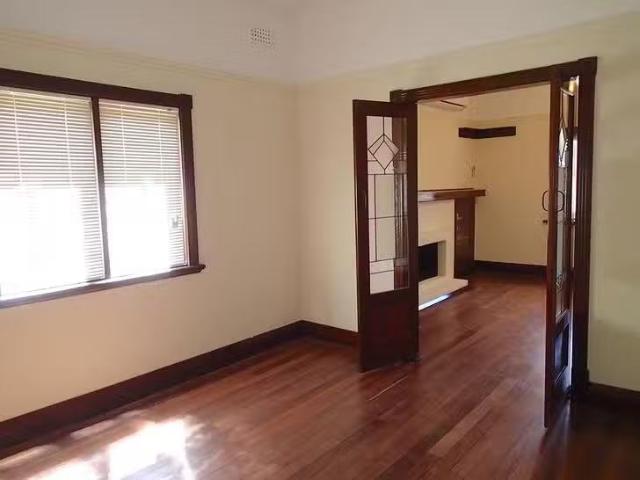 House for rent in Como, Western Australia