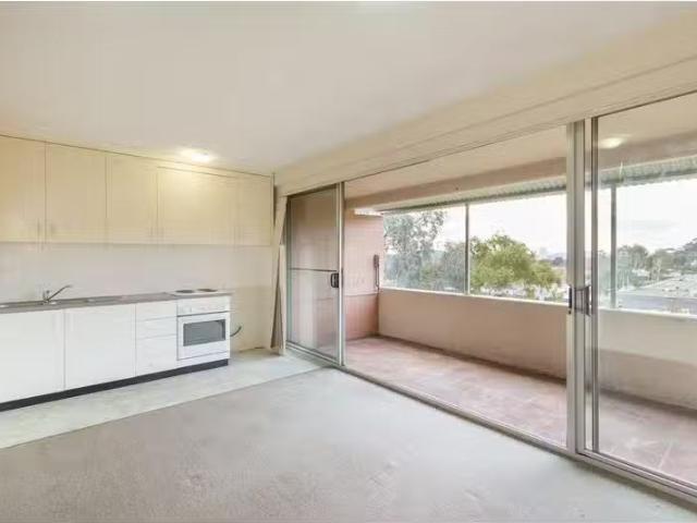 Apartment for rent in Woden, Australian Capital Territory