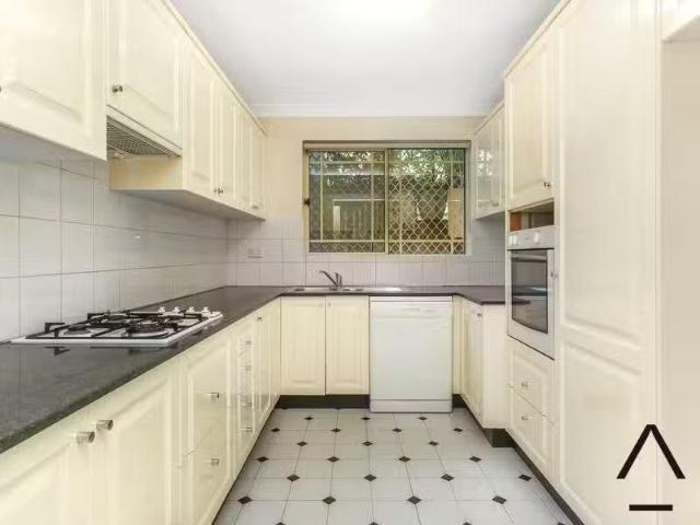 Condo for rent in Sydney, New South Wales