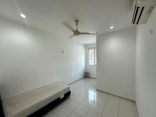 Terraced House for rent in Wellesley, Penang