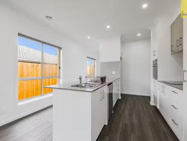 House for rent in Darley, Victoria
