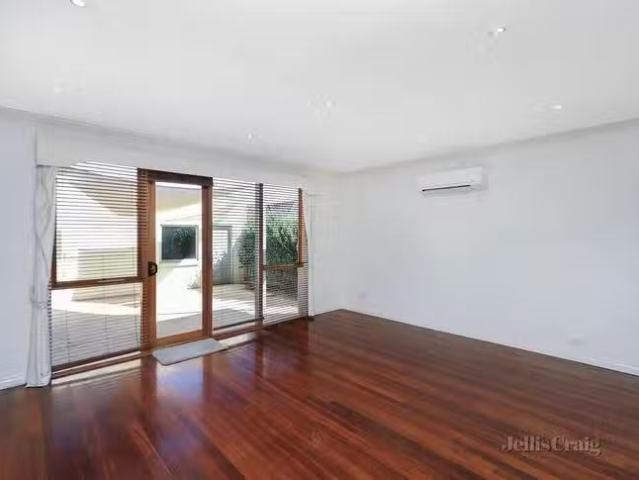 House for rent in Williamstown, Victoria
