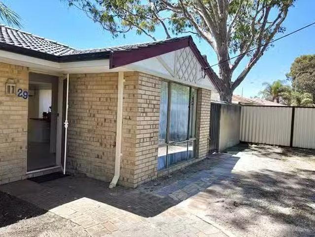 House for rent in Seville Grove, Western Australia